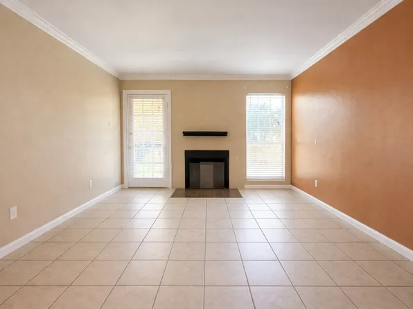 18333 Roehampton Dr APT 513, Dallas, TX 75252