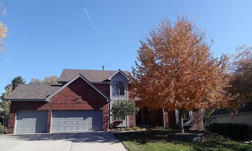 1st image of 3823 S 163rd Cir