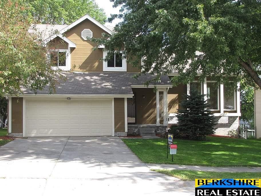 1st image of 7021 S 131st Ave