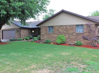 2425 Sally St, Warsaw, IN 46580