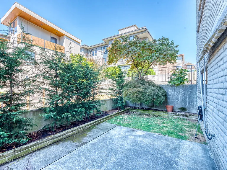 610 Aloha St #204 — Photo 18