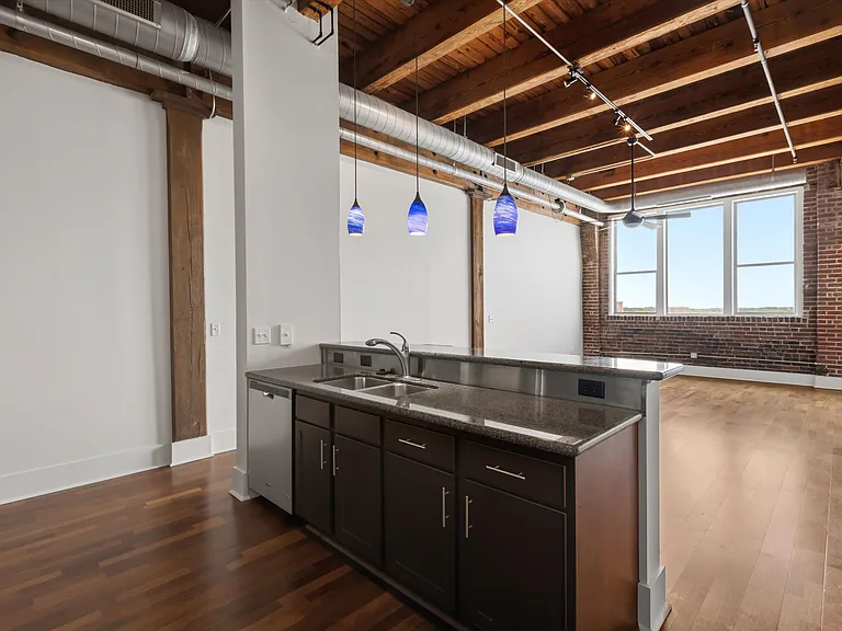 420 S Front St #407 — Photo 6