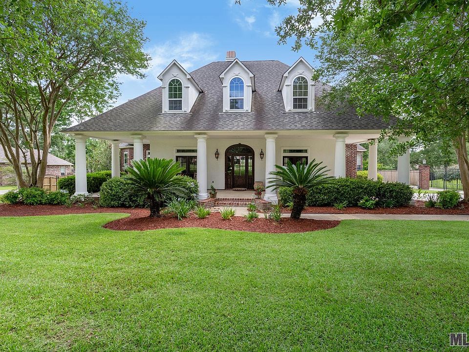 1st image of 18755 Bienville Ct