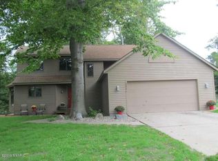 4446 Birchwood Ct, Muskegon, MI 49441