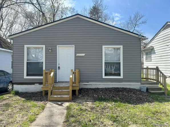 13955 Dolphin St, Detroit, MI 48223
