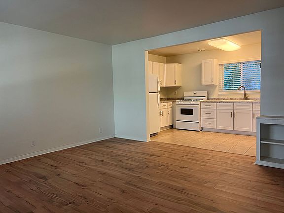 2nd image of 510 Glenneyre St APT 3