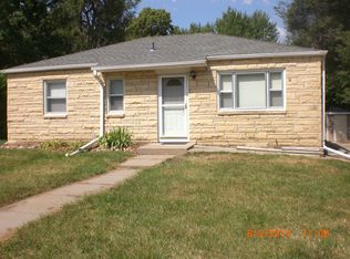 5913 Lee Cir, Lincoln, NE 68506