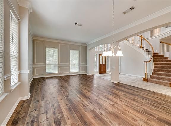 5th image of 4400 Waterford Dr
