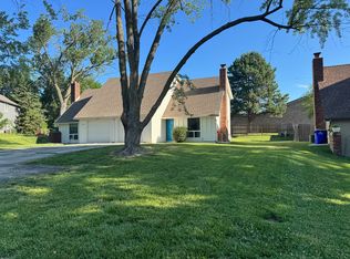 10180 Haskins St #2, Lenexa, KS 66215