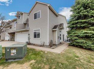 650 Kingfisher Ln APT A, Woodbury, MN 55125