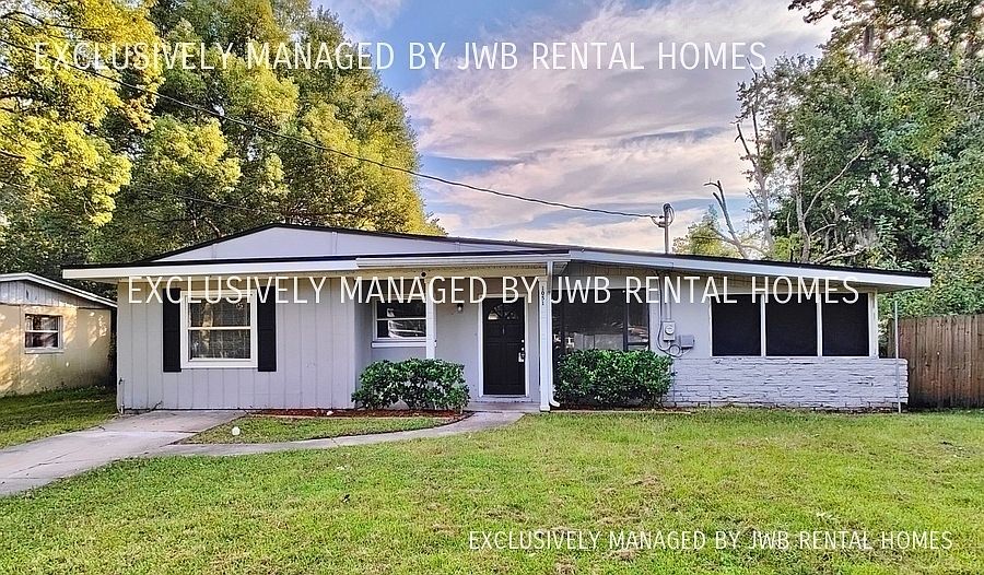 1st image of 1051 Mantes Ave