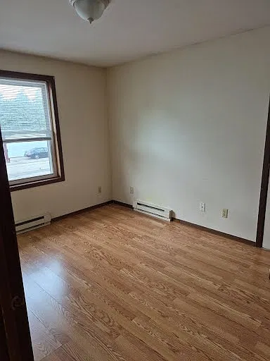 2 bed, 500 sqft, $1,075 — Photo 2