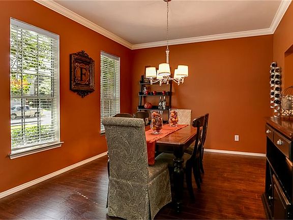 5th image of 2912 Indigo Dr