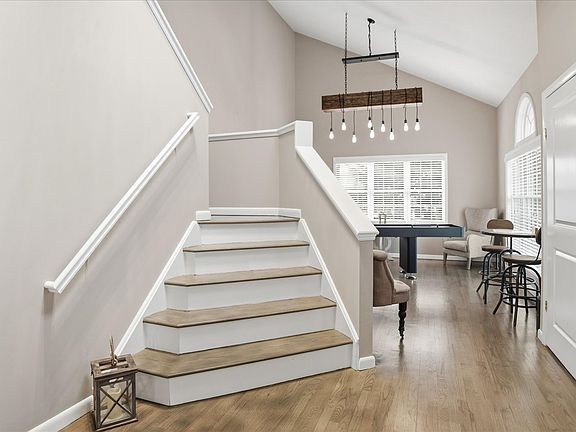 5th image of 20 Stuart Ct