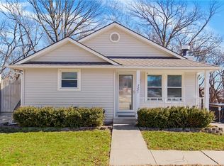 7221 N Kentucky Ave, Kansas City, MO 64158