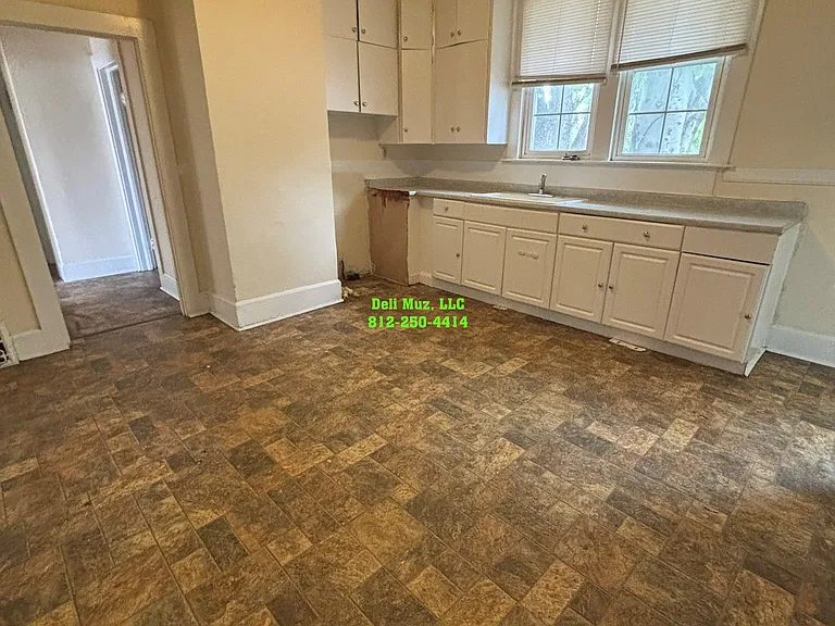 213 Taylor Ave — Photo 13