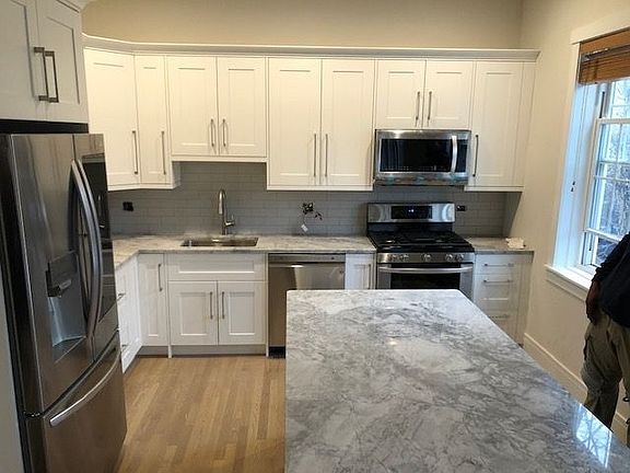2nd image of 2835 N Southport Ave #2