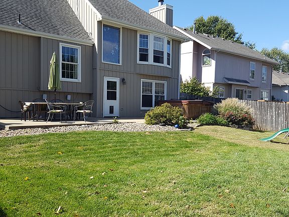 3rd image of 10746 Rowland Ct