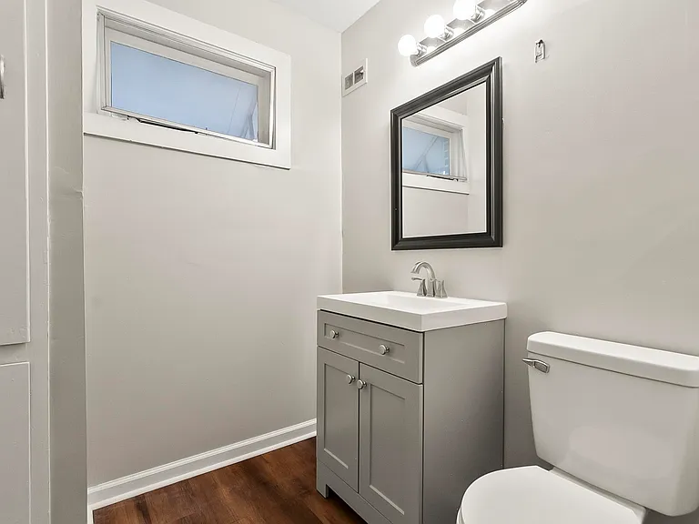 243 Cedar Crst — Photo 22