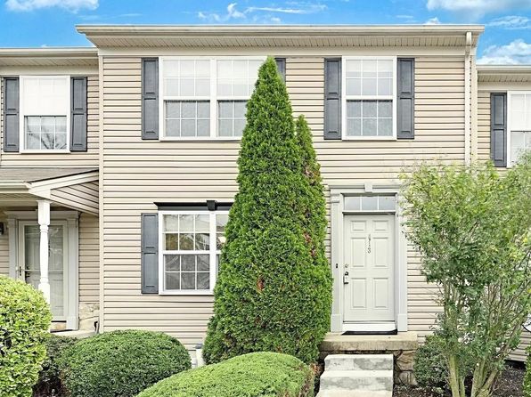 413 Royal Dr