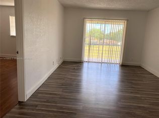 2775 Taft St APT 304, Hollywood, FL 33020