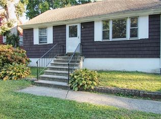 139 Pitt St, Bridgeport, CT 06606