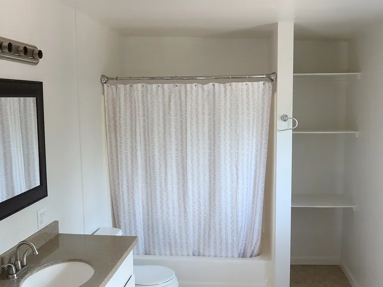 7041 E River Rd #2 — Photo 5