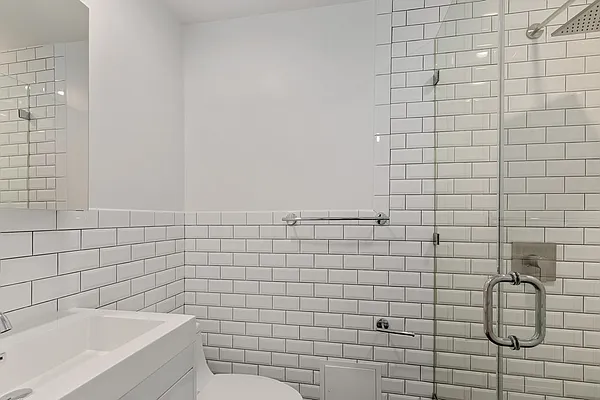 Rented by MNS | media 10