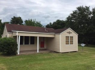 280 Hebert St, Bridge City, TX 77611