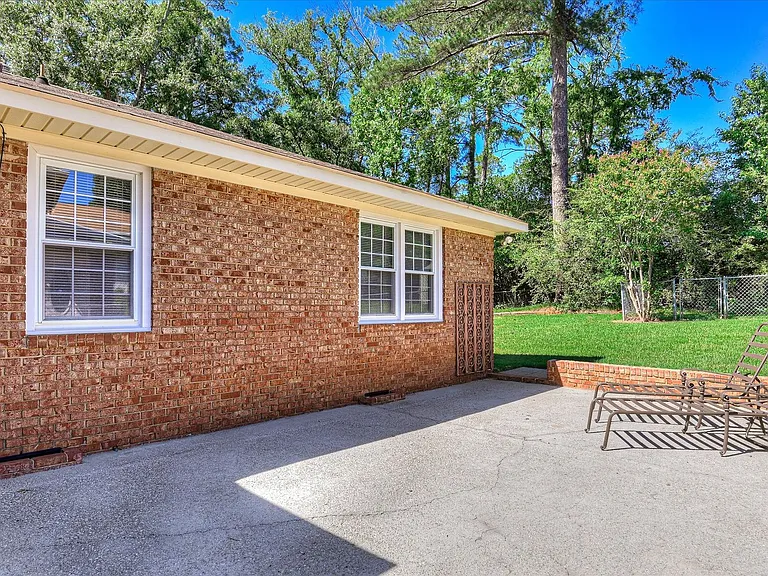 2705 Bolling Rd — Photo 50