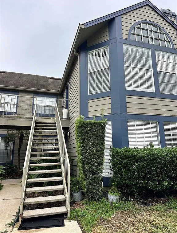 2 bed, 2.0 bath, 998 sqft, $1,750 — Photo 1