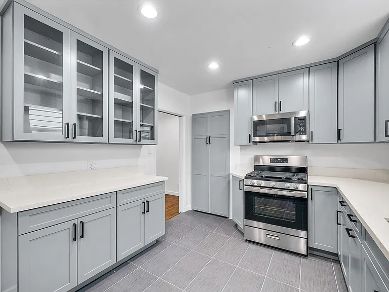350 S Camden Dr #A — Photo 14