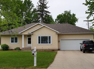 1204 Oakwood Ave, Benson, MN 56215
