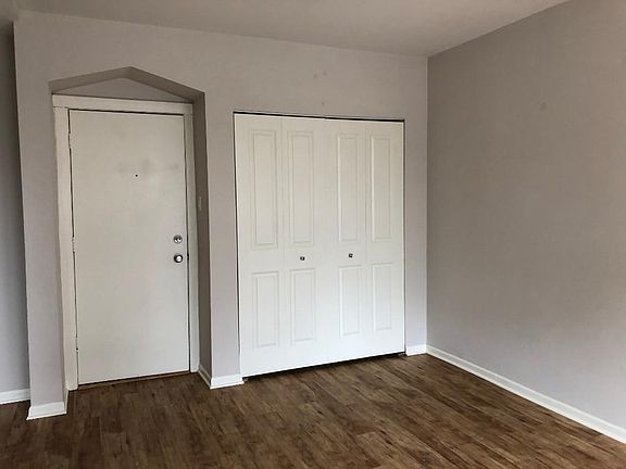 4th image of 2834 W Palmer St #Gdn1