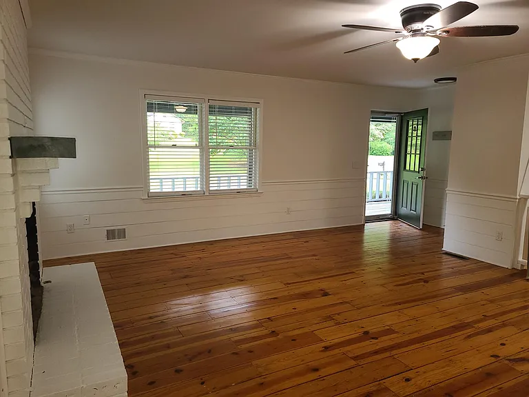 3928 Butterfield Dr NW — Photo 15
