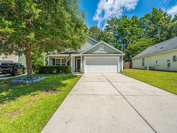 4th image of 224 Myrtle Way