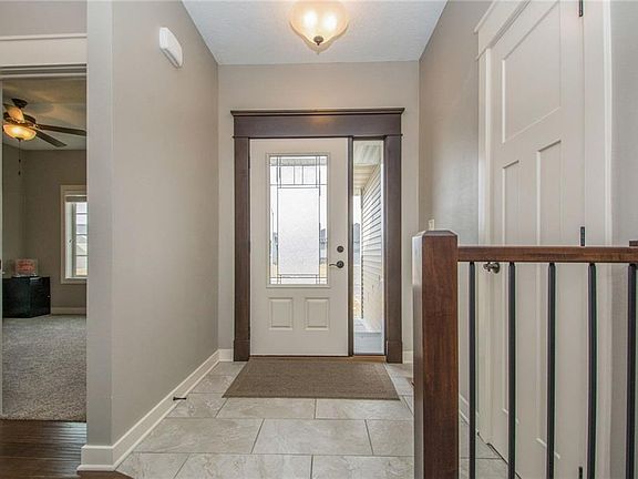 2nd image of 1005 NW Orchard Dr