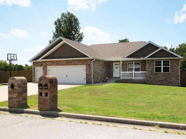 2345 S Mesa Drive, Bolivar, MO 65613