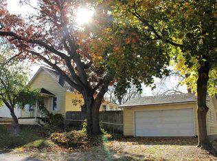 515 20th Ave N, Clinton, IA 52732