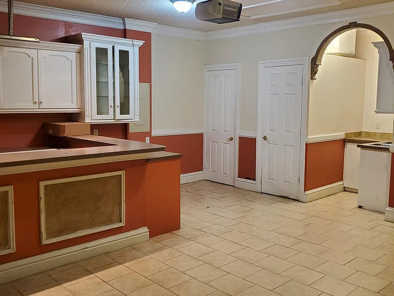 816 Mountbatten Ln — Photo 8