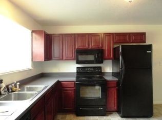 416 S Division St, Suffolk, VA 23434