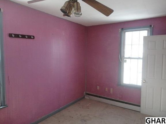 4th image of 2519 Boas St