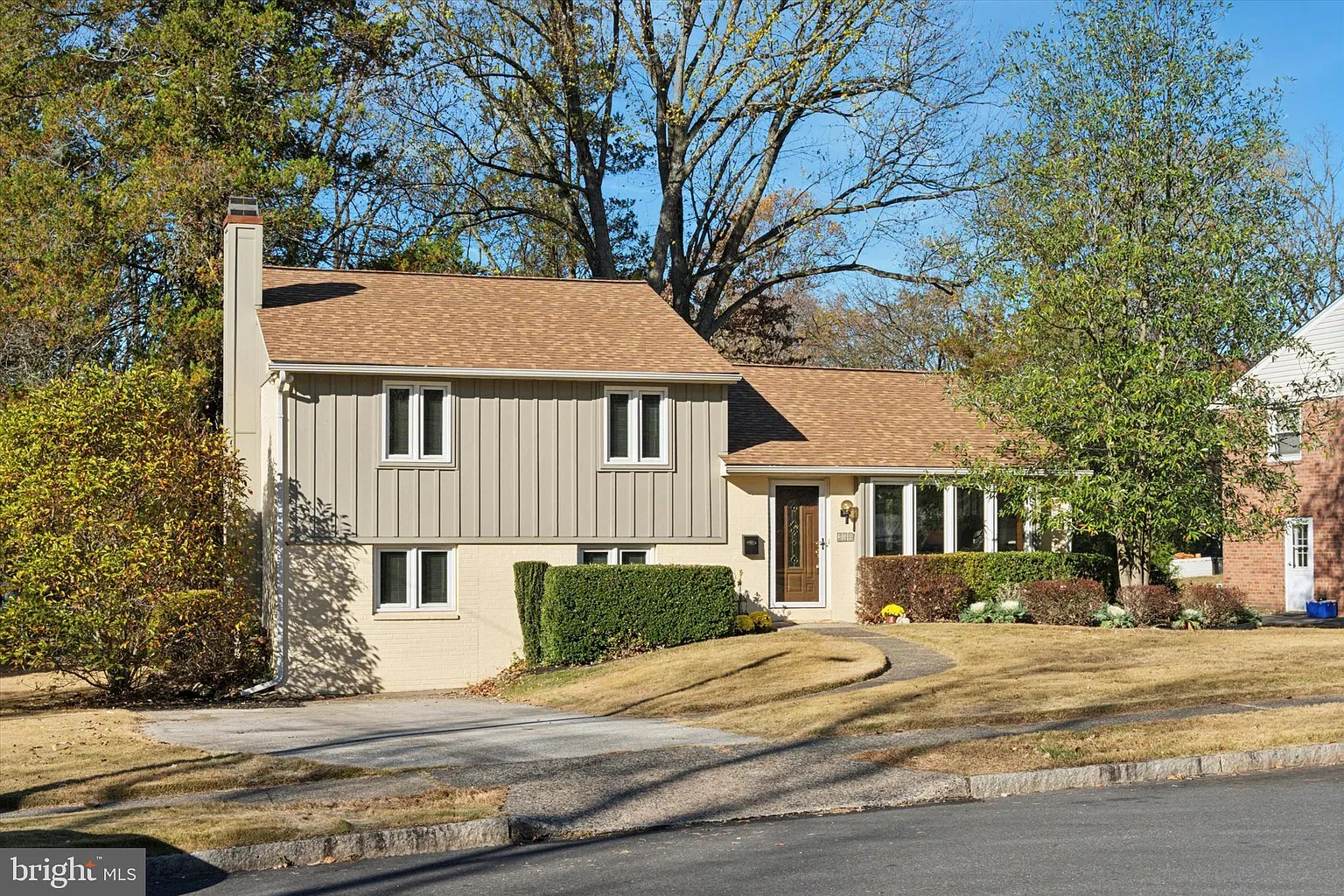 238 Lewis Rd photo 1
