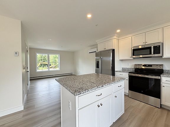 5th image of 2G Valley Creek Ln #2G