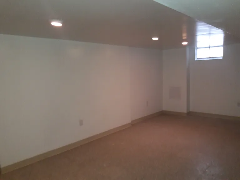 4237 E 11th Ave — Photo 11