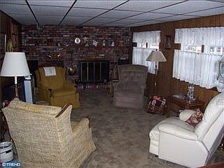 2nd image of 1067 Ashton Ave