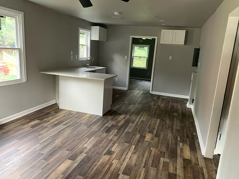 1748 Lisbon Dr SW — Photo 2