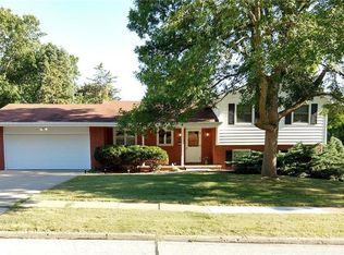 3916 Dakota Dr, West Des Moines, IA 50265