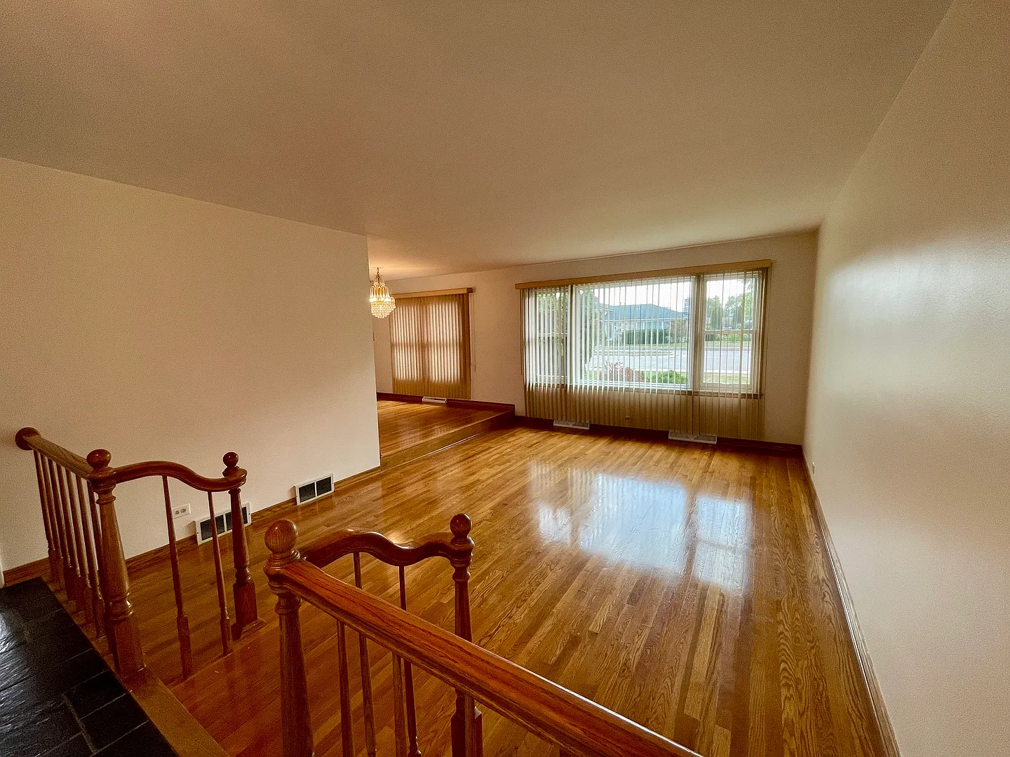 3 bed, $3,200 — Photo 3