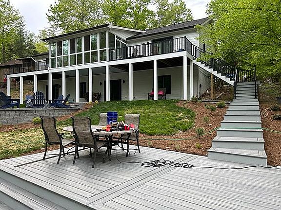 2nd image of 11 Piedmont Ln